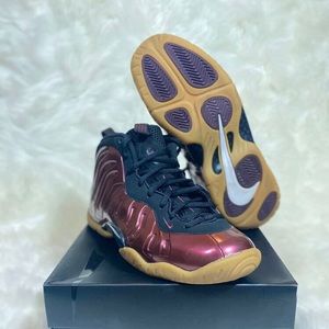 Maroon Nike foamposite